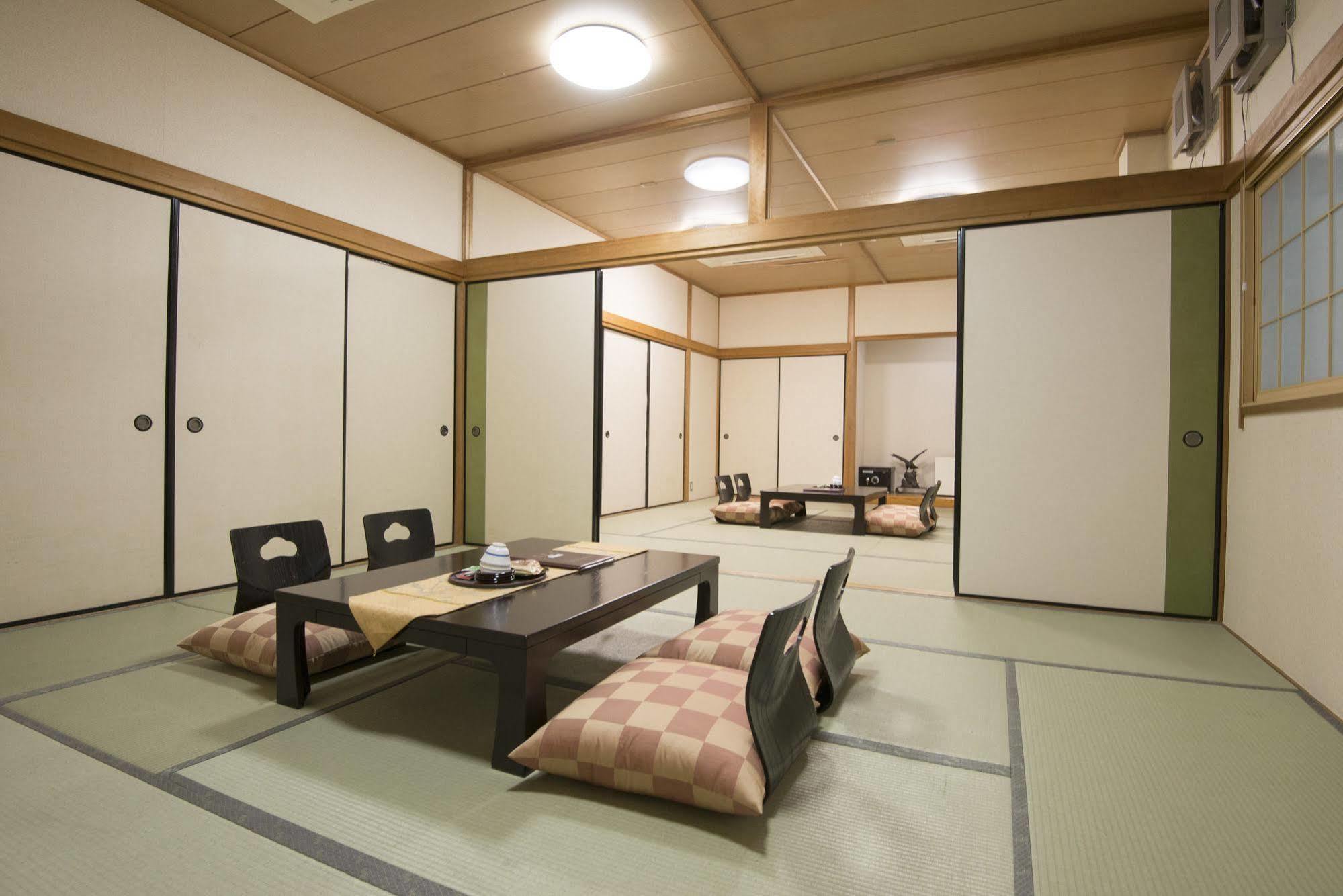 Tenpyo Ryokan Нара Экстерьер фото