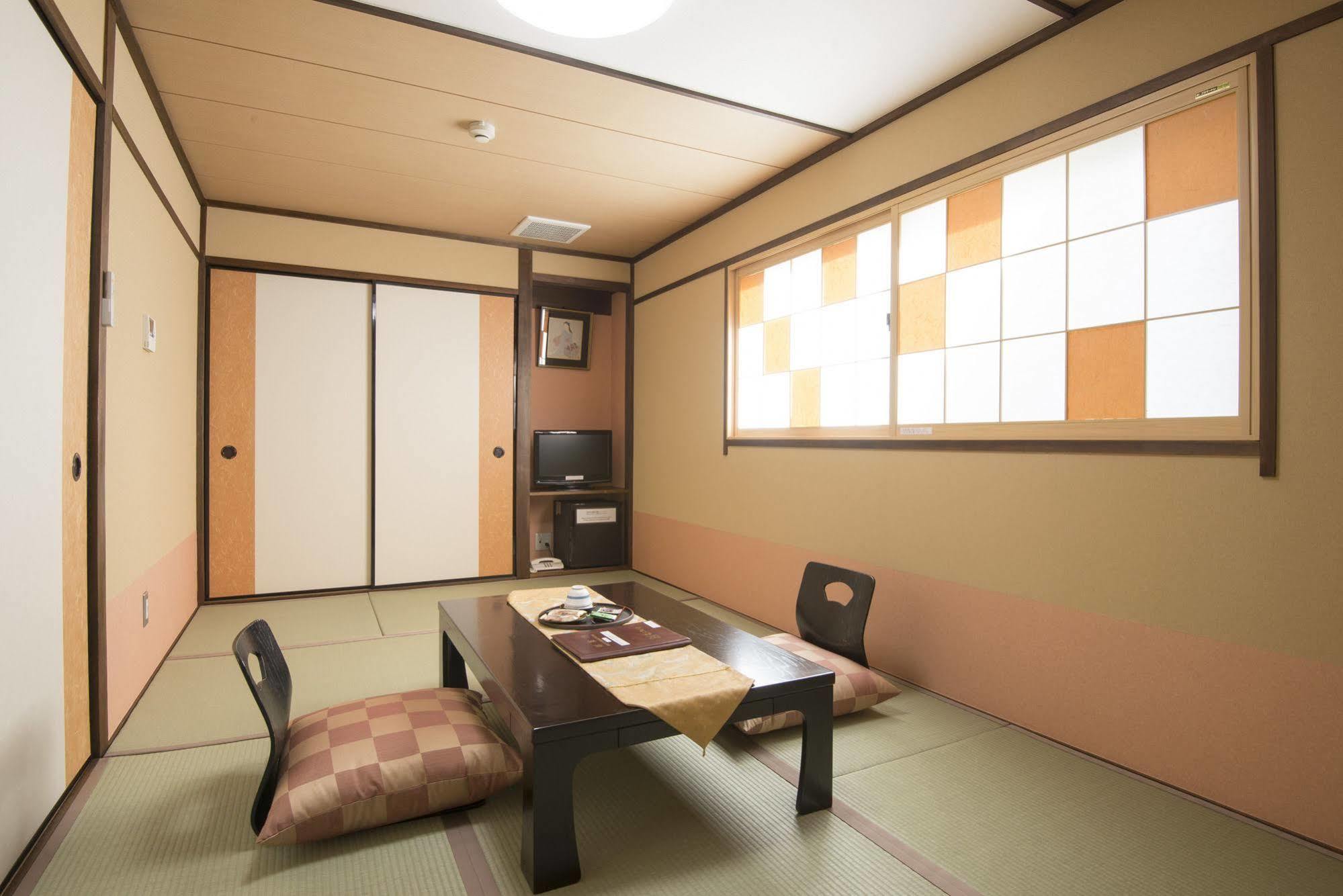 Tenpyo Ryokan Нара Экстерьер фото